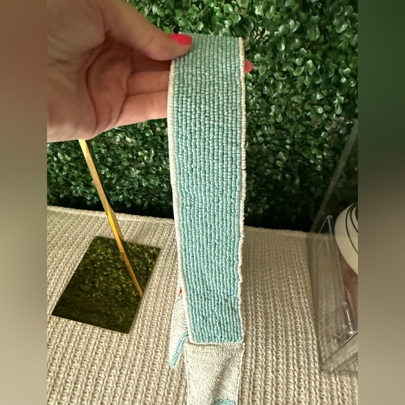 Lobster Embroidered Shoulder Bag - White and Red - Picture 4 of 11